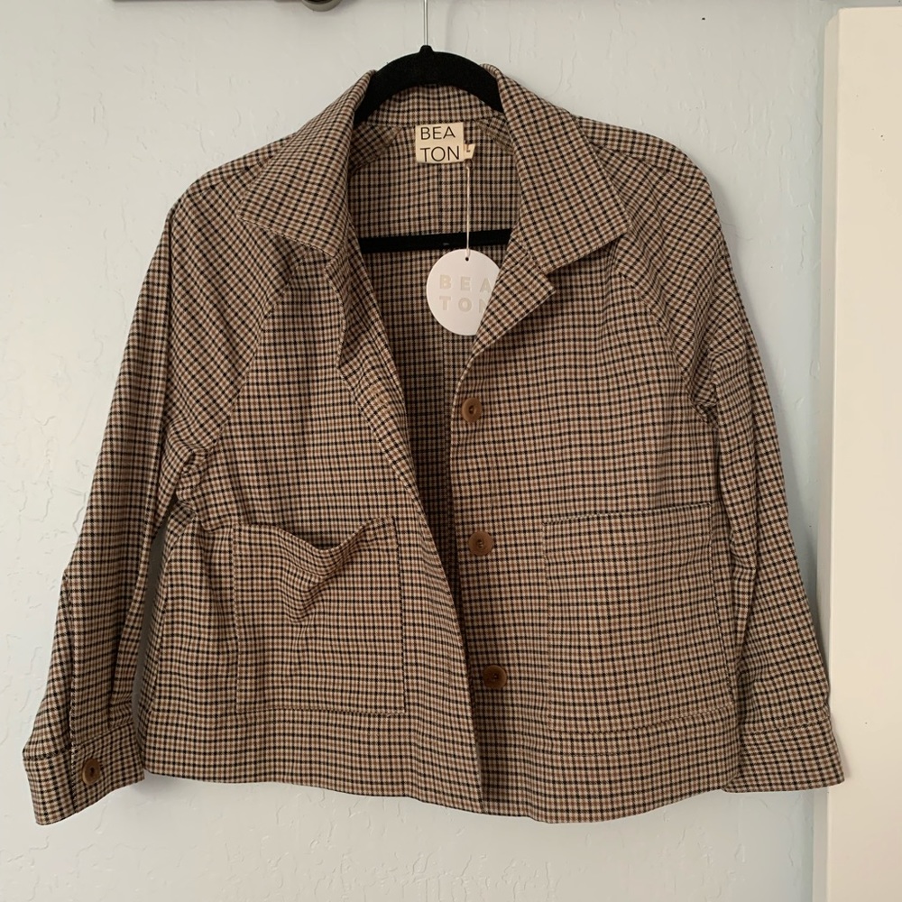 Beaton Linen Chore crop NWT sold out